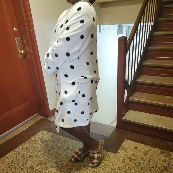 Victoria Secret Short Plush Robe Size XL/XXL - Picture 4 of 15